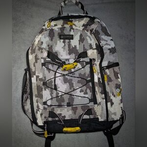 Element‎ Backpack Skateboard Camo and Gray with Yellow Accents Reflective